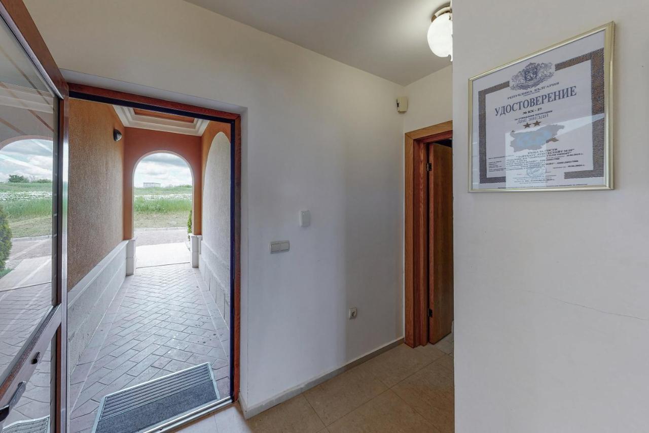 Lighthouse Luxe Estate Apart & Villas Balchik Exterior photo